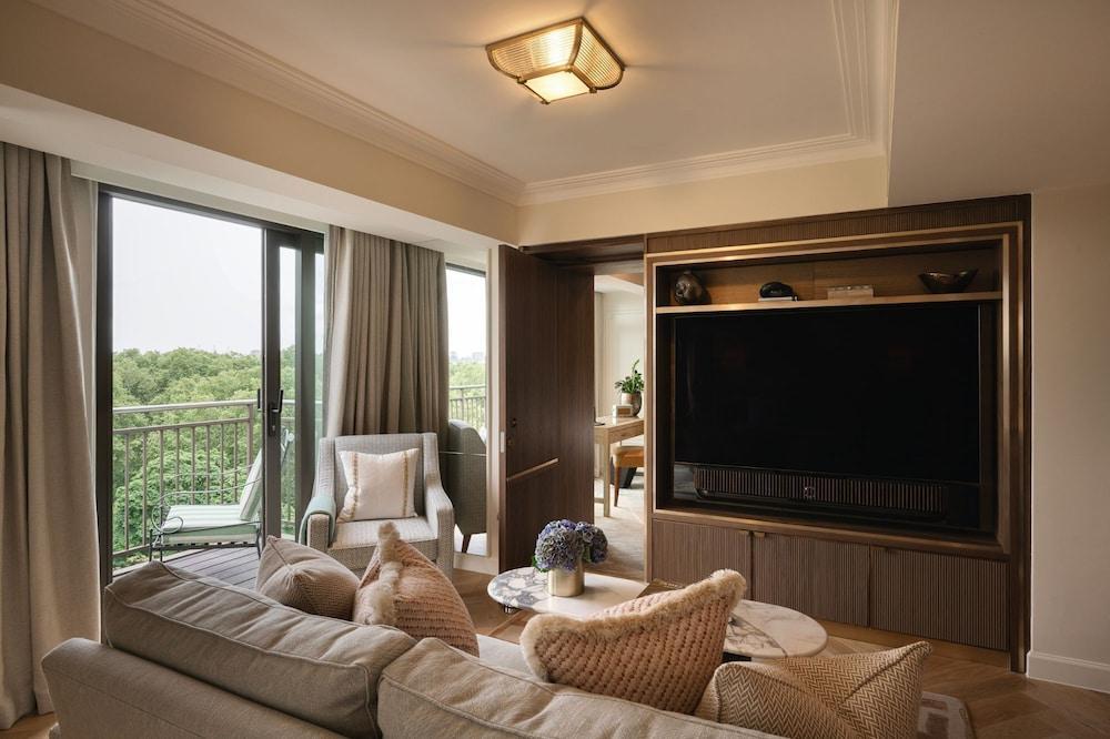 The Athenaeum Hotel & Residences - Tap to explore photos