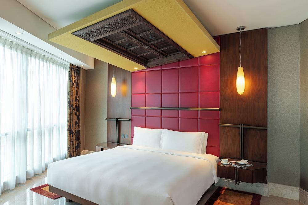 The Creekside Hotel Dubai - An Accor Hotel Room Type - Executive Suite, 1 King Bed, City View