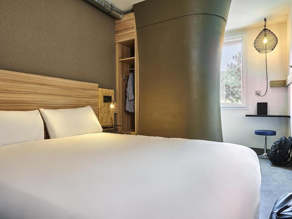 ibis budget Paris Nord 18eme Room Type - Standard Room, 1 Double Bed
