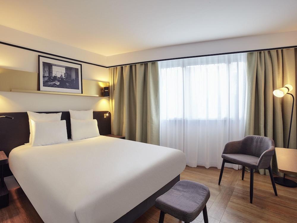 Mercure Paris Saint-Ouen Room Type - Superior Room with 1 double bed