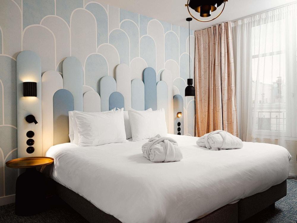 Mercure Paris Opera Faubourg Montmartre Hotel Room Type - Privilege Room - 1 double bed