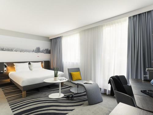 NOVOTEL PARIS MONTPARNASSE Room Type - Executive Double Room with Terrace NOVOTEL PARIS MONTPARNASSE Room Type - Executive Double Room with Terrace