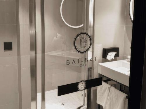 MERCURE PARIS 17 BATIGNOLLES Room Type - Privilege Twin Room