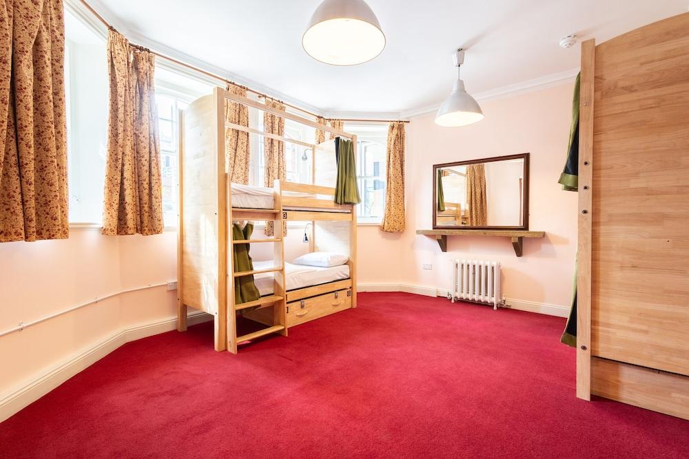 Palmers Lodge Swiss Cottage - Hostel Room Type - Shared Dormitory, Mixed Dorm (1 Bed in 10 Bed Dorm)
