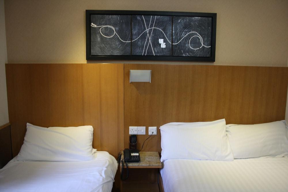 Eurotraveller Hotel Express - Tap to explore photos