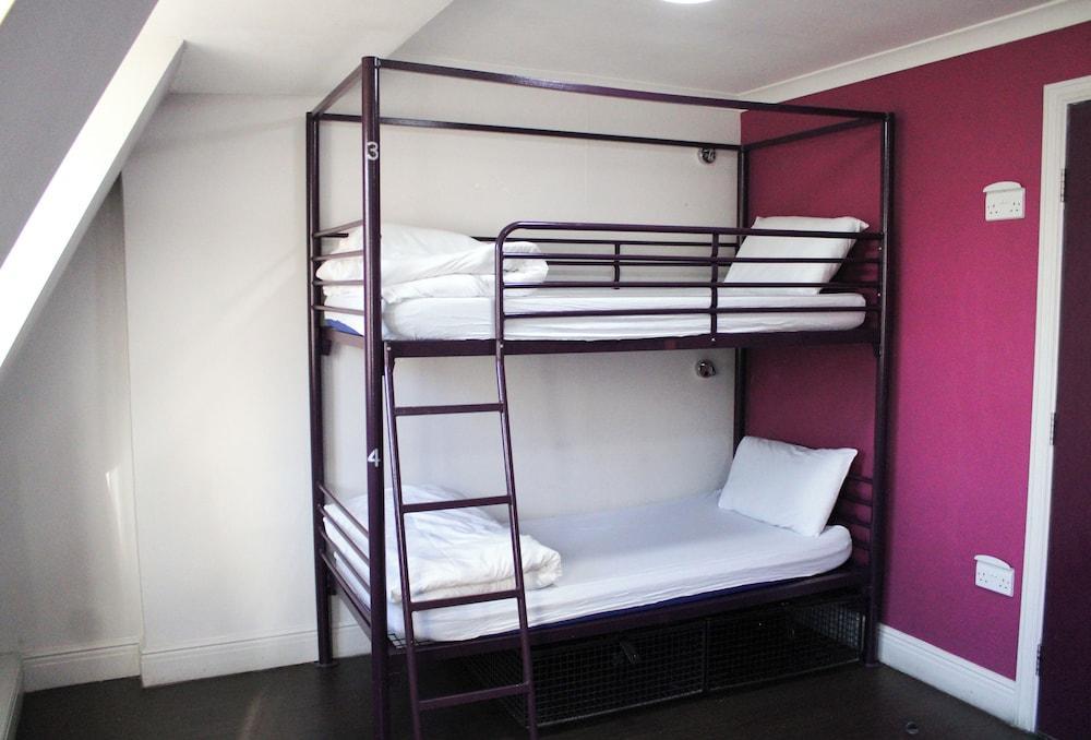 Safestay London Elephant & Castle Room Type - Bed in 4-Bed Mixed Dorm Shared Bathroom