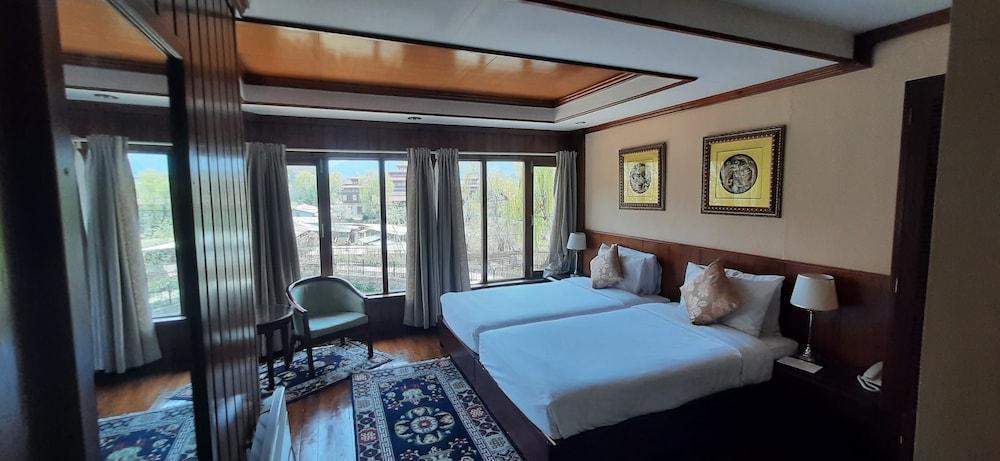 Kisa Villa Room Type - Superior Twin Room