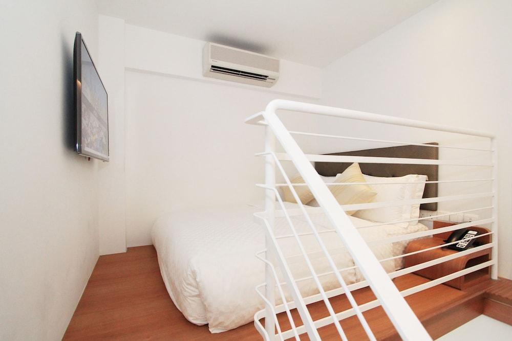 Arton Boutique Hotel Room Type - Queen Loft