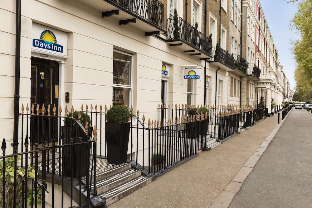 Days Inn by Wyndham London Hyde Park - Tap to explore photos