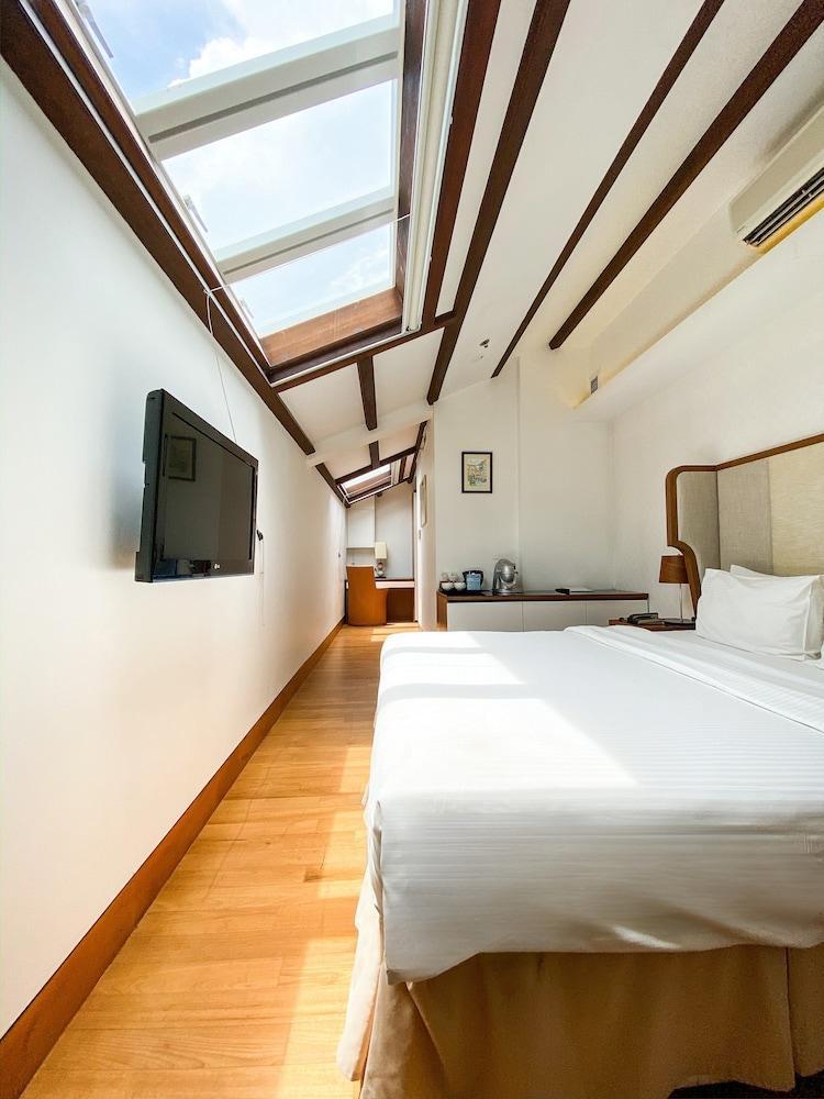 The Sultan Room Type - Deluxe Double Room, Non Smoking