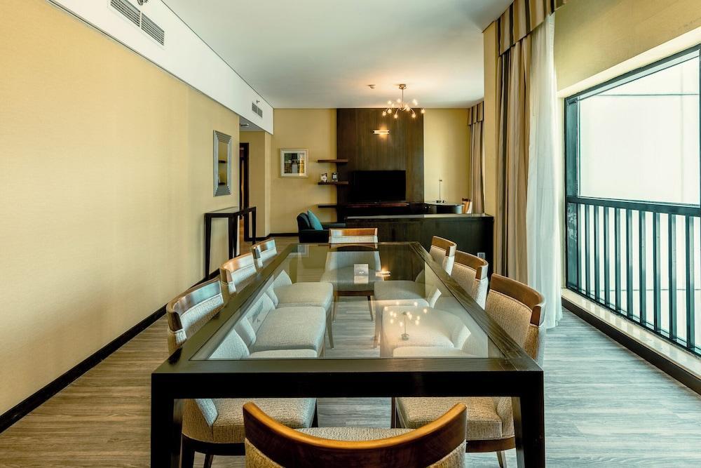 TIME Oak Hotel & Suites Room Type - Executive Suite Three Bedroom with Maid's Room