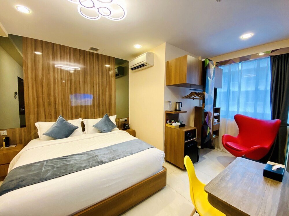 five6 Hotel Splendour Room Type - Deluxe Splendour King