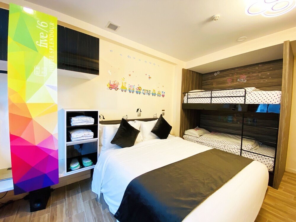 five6 Hotel Splendour Room Type - Family Quadruple Room