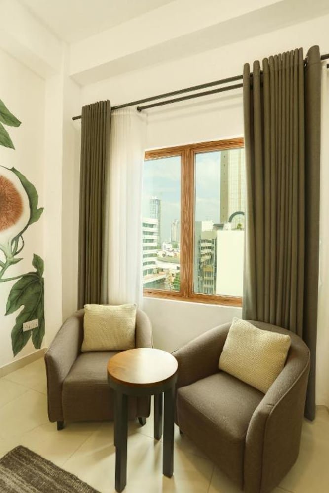 Morven Hotel Colombo - Tap to explore photos