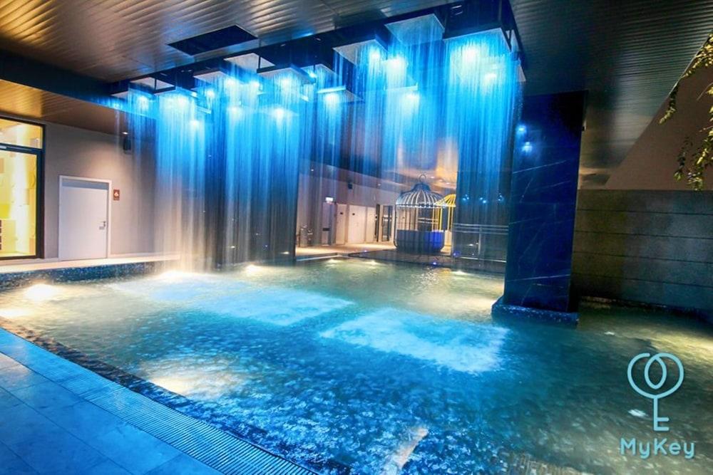 Expressionz Professional Suites by MyKey