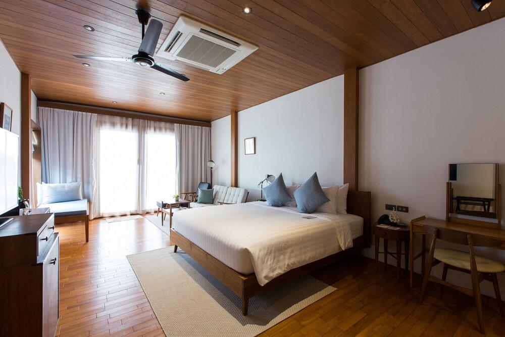 CHANN Bangkok-Noi Room Type - Junior Suite Community View