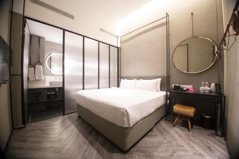 MOV Hotel Room Type - Enclave (Standard King Without Window)