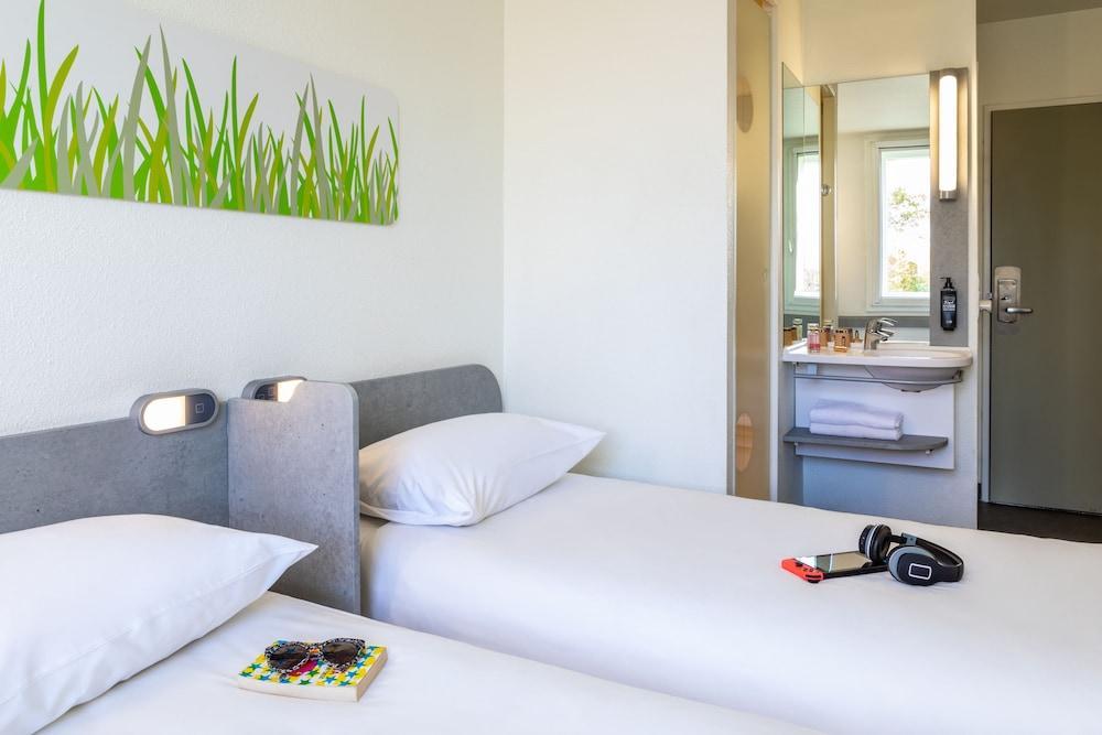 ibis budget Roissy CDG Paris Nord 2 Room Type - Twin Room, 2 Twin Beds