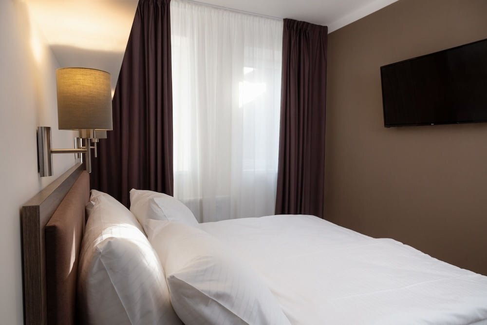 SKY Hotel Prague Room Type - Junior Suite