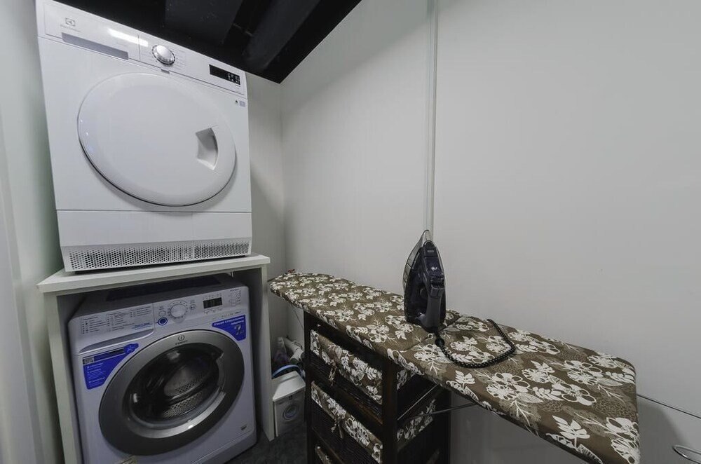 Qube Capsule Hotels - Tap to explore photos
