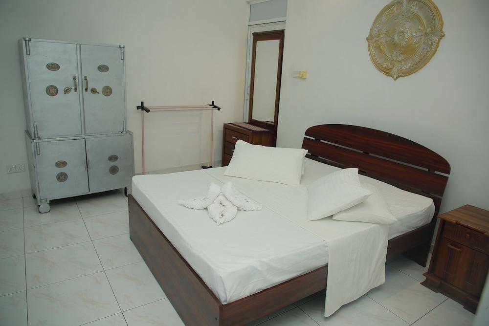 Villa 142 Room Type - Standard Double or Twin Room (with A/C)