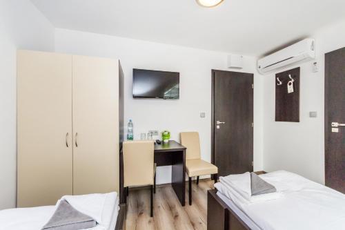 Nová Hospoda - Hotel & Restaurant Room Type - Twin Room