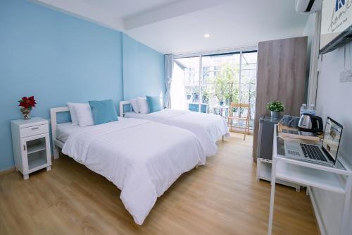K Home Asok Room Type - Triple Grand Deluxe with Balcony