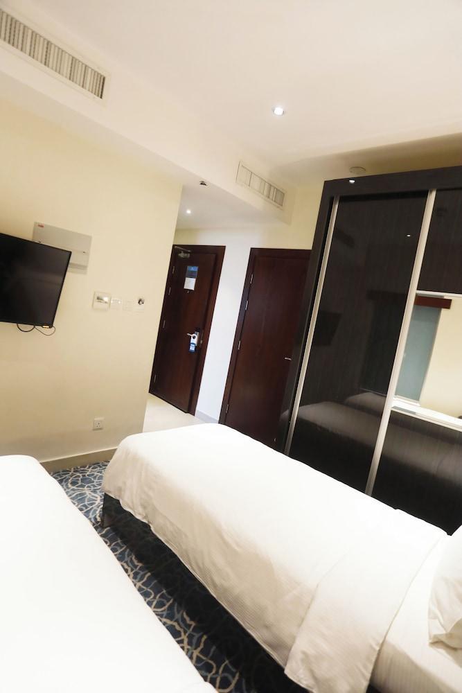 Naylover Hotel Suites Room Type - Standard Twin Room