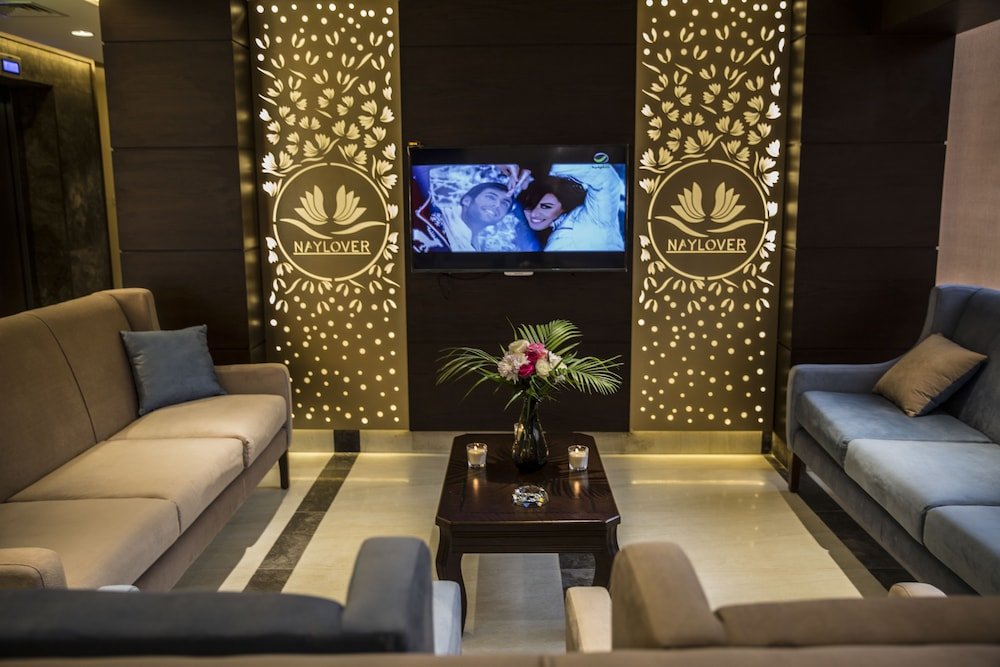 أجنحة نيلوفر الفندقية