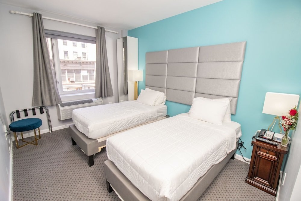 Canal Loft Hotel Room Type - Standard Room 2 Twin Beds City View