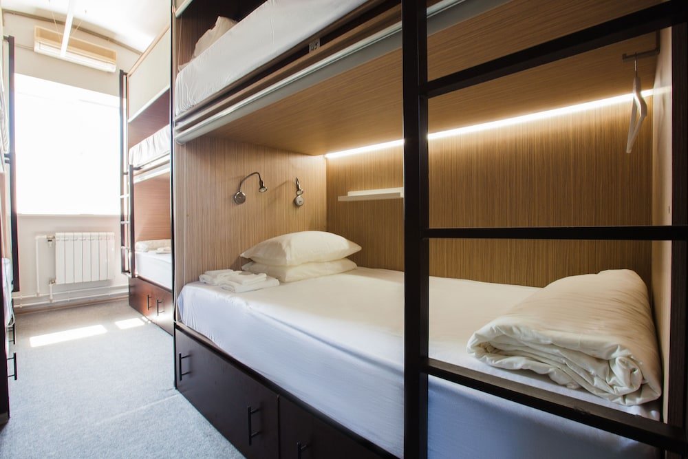 Buran Capsule Hotel - Hostel - Tap to explore photos