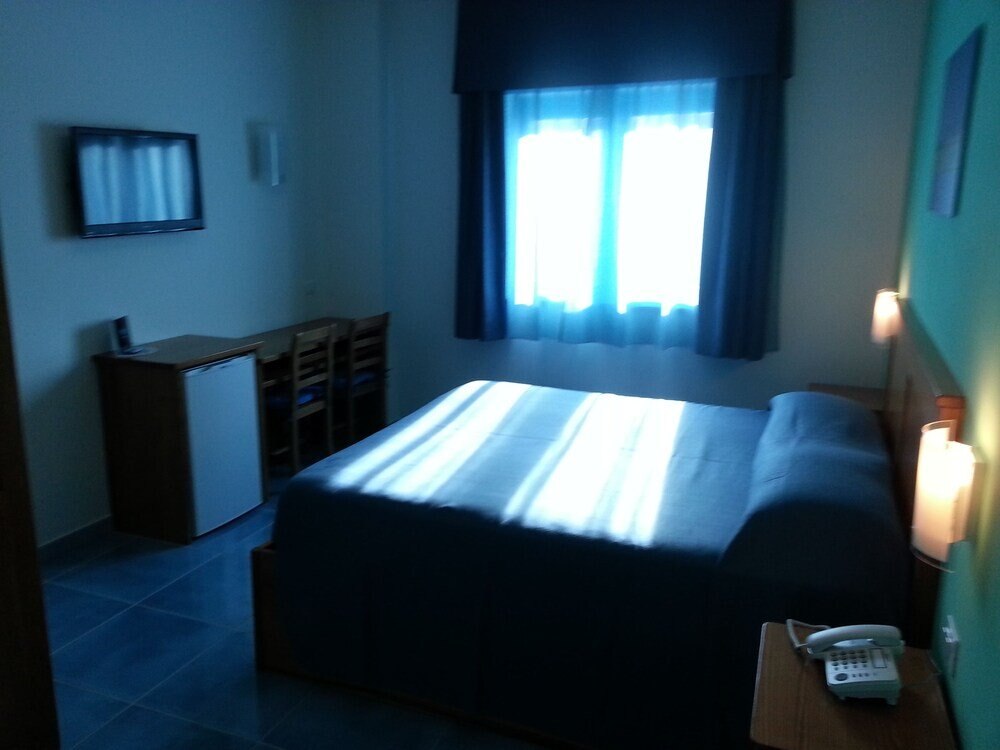 Serpa Hotel Anzio Room Type - Standard Double Room, Partial Sea View