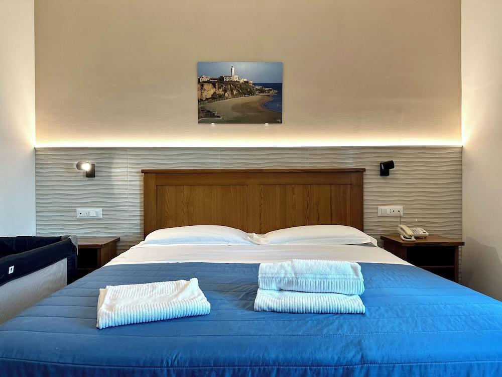 Serpa Hotel Anzio Room Type - Standard Double Room