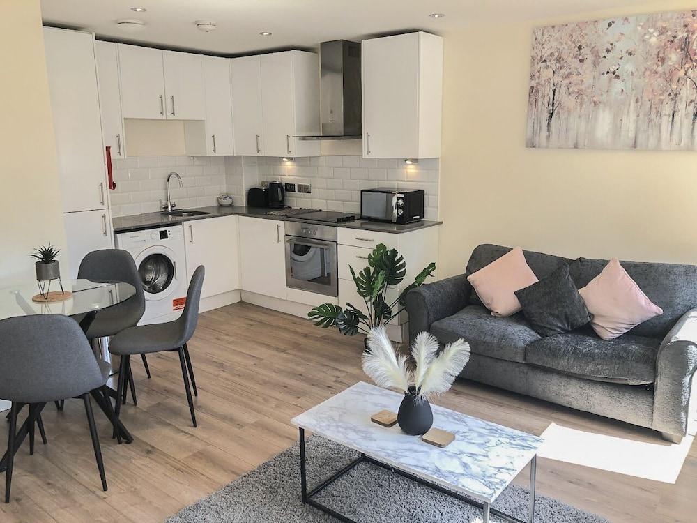 Morland House Apartments Room Type - Apartment, Private Bathroom (1 bedroom apartment) Morland House Apartments Room Type - Apartment, Private Bathroom (1 bedroom apartment)