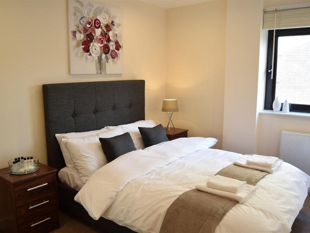 Morland House Apartments Room Type - Apartment, Private Bathroom (Two Bedroom with Sofa Bed) Morland House Apartments Room Type - Apartment, Private Bathroom (Two Bedroom with Sofa Bed)