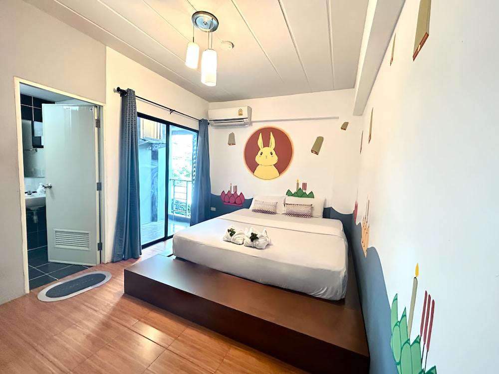 Hide Bangkok Hostel Room Type - Standard Double Room with Shower