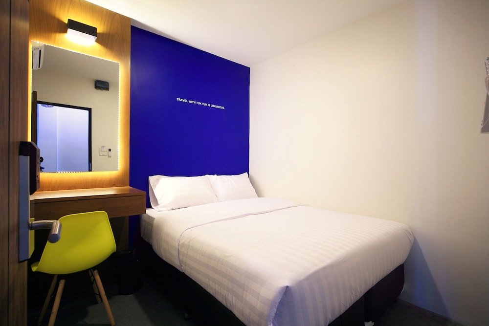 Tuk Tuk Hostel Room Type - Queen Room with Shared Bathroom