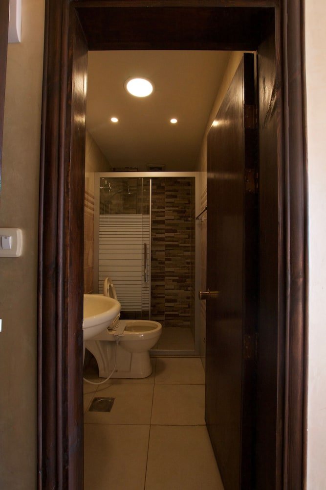 Sun Rise Hotel Room Type - Triple Room, Private Bathroom