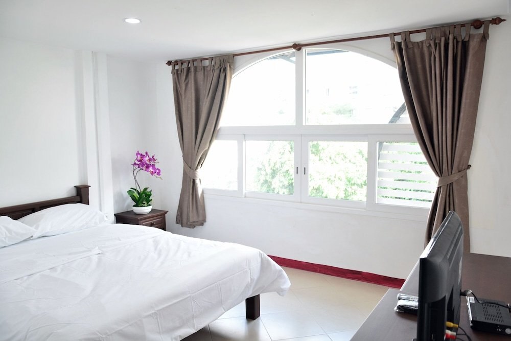 Seedling House Room Type - Superior Room, 1 Queen Bed