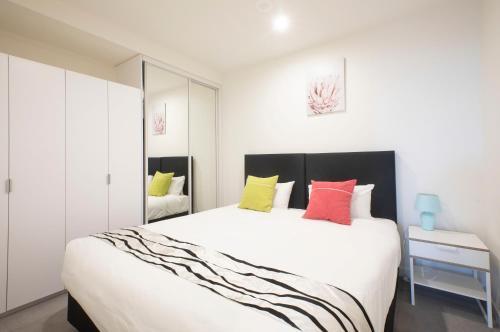 Platinum City Serviced Apartments - Tap to explore photos