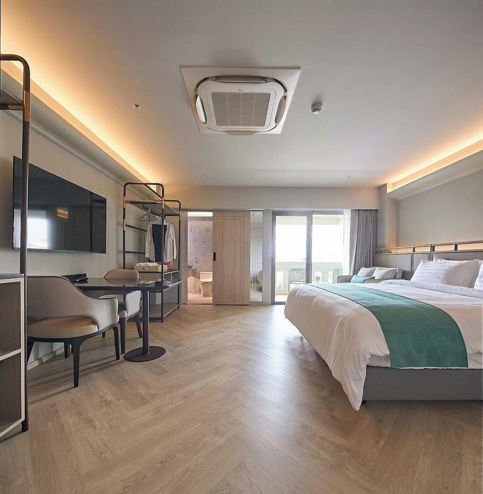 The Path Siam Room Type - King View