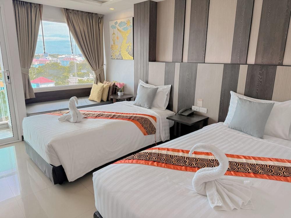 Vareena Palace Hotel Room Type - Superior Twin Room