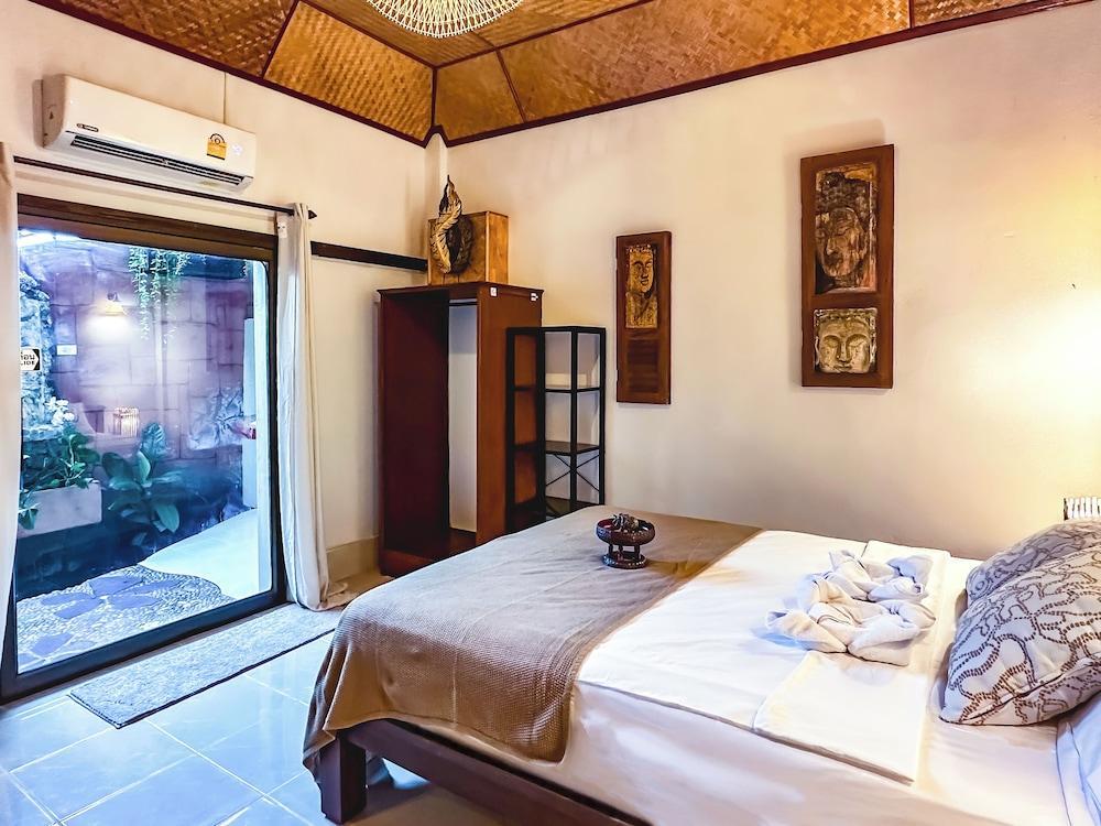 Shanti Lodge Phuket Room Type - Andaman Kitchen Suite