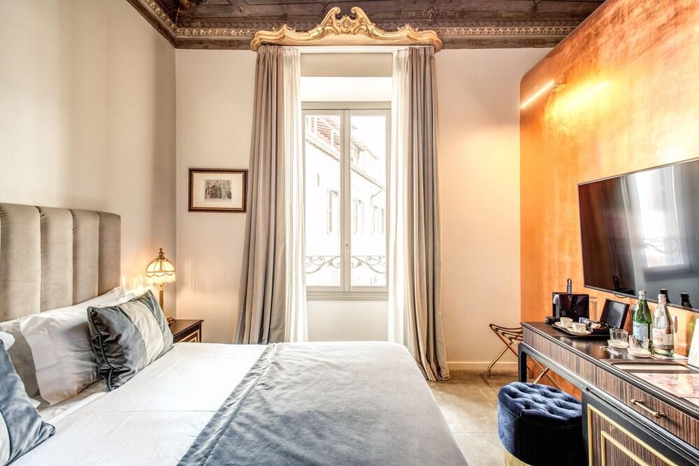 Martius Private Suites Hotel - Tap to explore photos