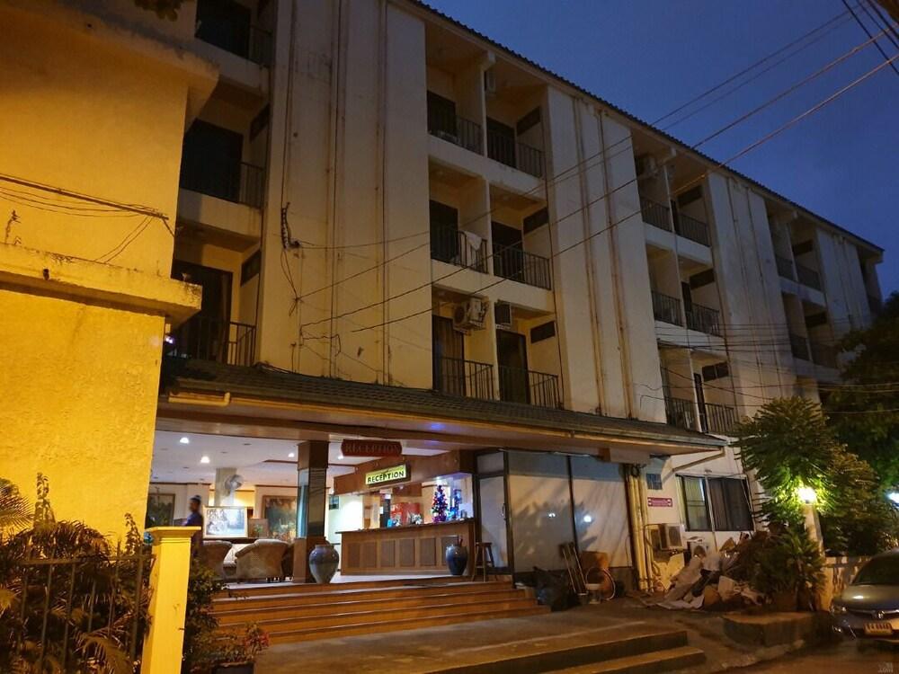 Shagwell Mansions Pattaya - Tap to explore photos