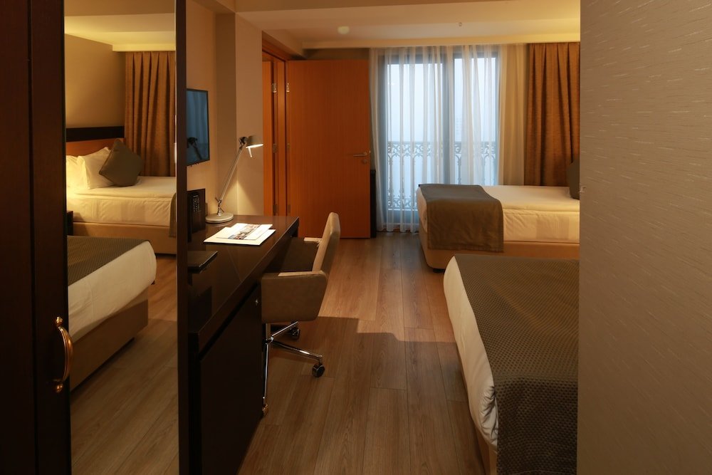 Port Bosphorus Hotel Room Type - Connecting Family Room-No View