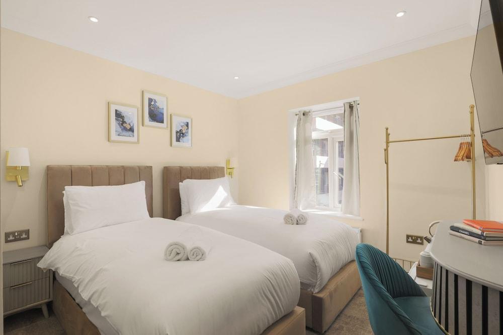 London Star Hotel Room Type - Signature Twin Room
