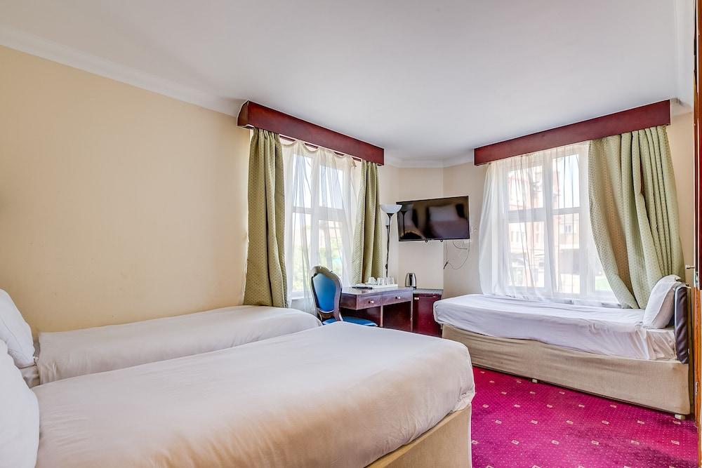 London Star Hotel Room Type - Standard Triple Room