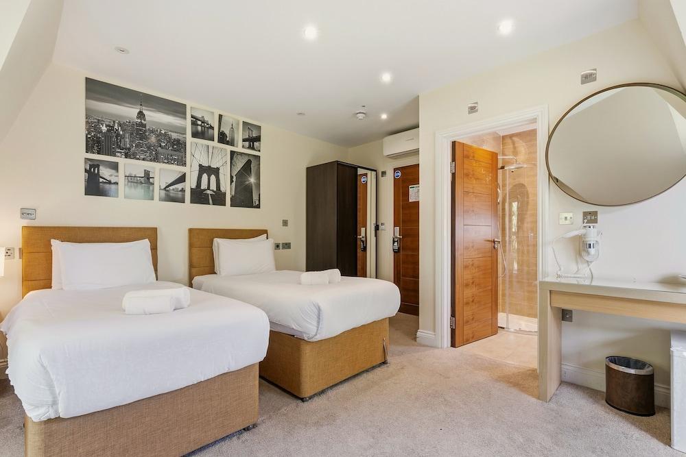London Star Hotel Room Type - Deluxe Twin Room