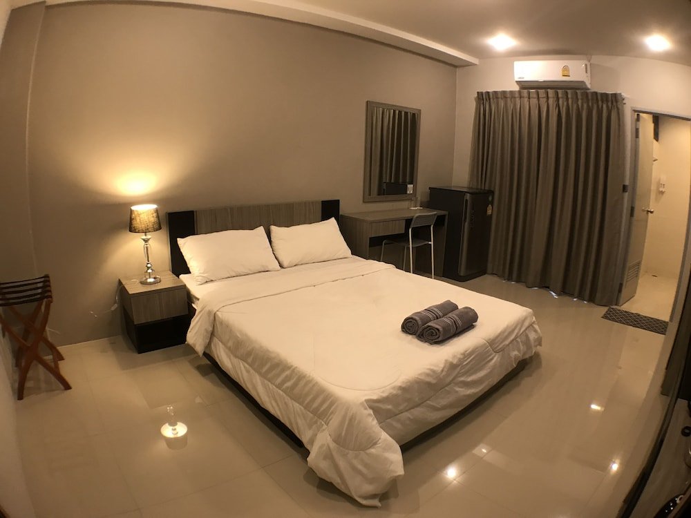 28 Place Room Type - Deluxe Single Room